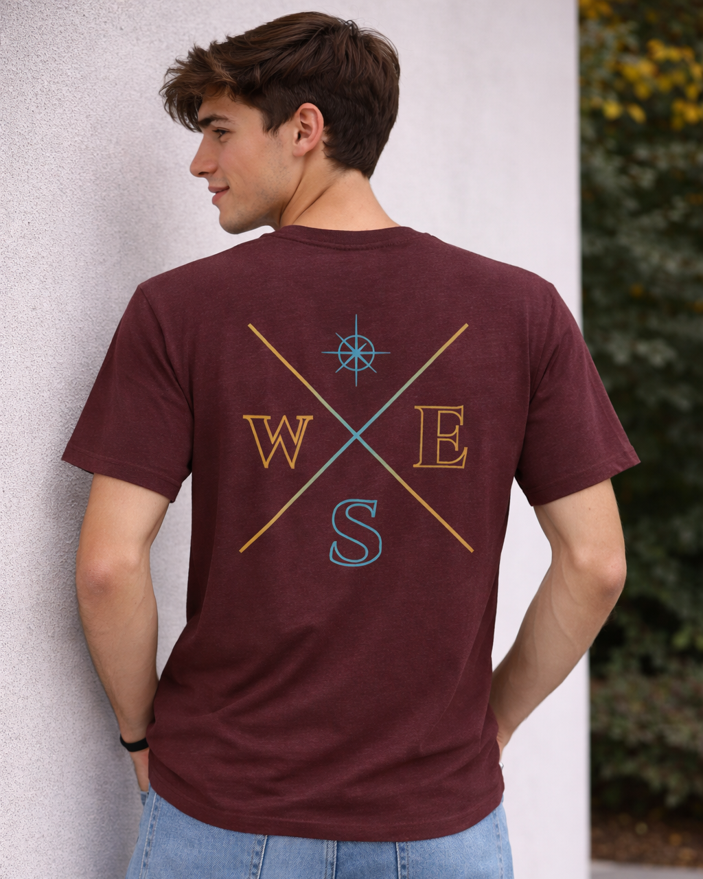 "Bordeaux rood heren T-shirt met kompas print op de achterkant – casual modern STEPHANO shirt voor mannen."