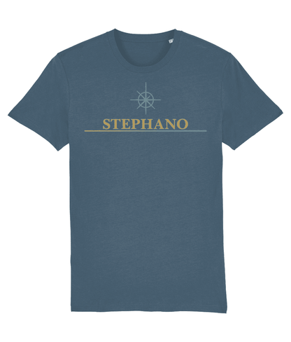 Stargazer Stephano T-shirt met logo op de borst, studiofoto met lichte achtergrond en casual uitstraling.