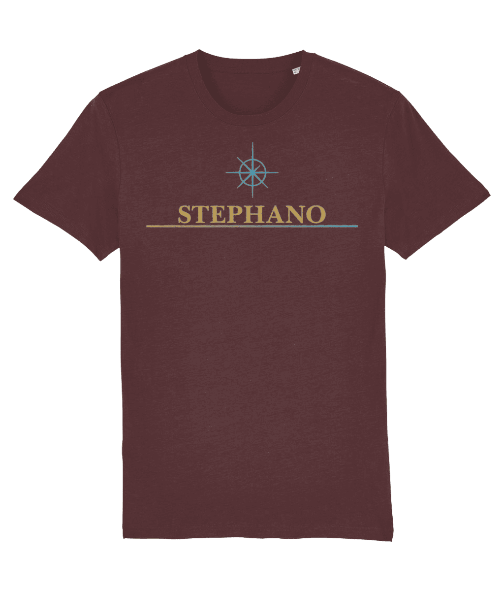 burgundy Stephano T-shirt met logo op de borst, studiofoto met lichte achtergrond en casual uitstraling.